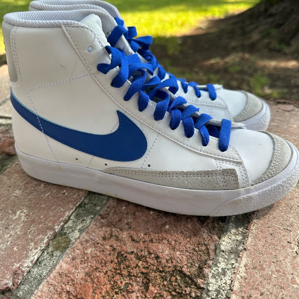 Nike Blazer Size 5 Worn Once